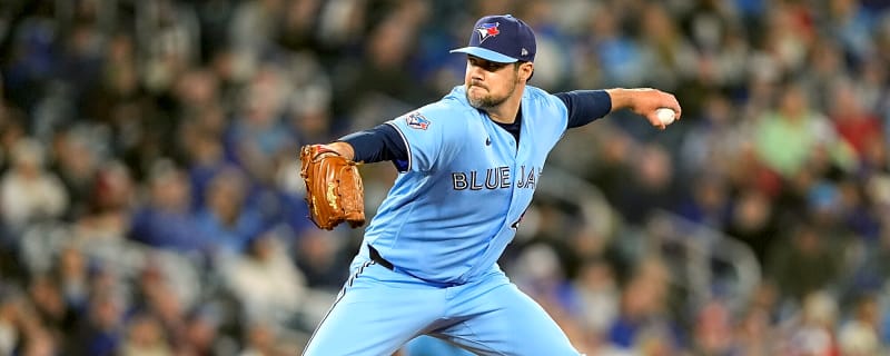 Brendon Little and Lazaro Estrada are headed to Buffalo: two more pitchers have been called up