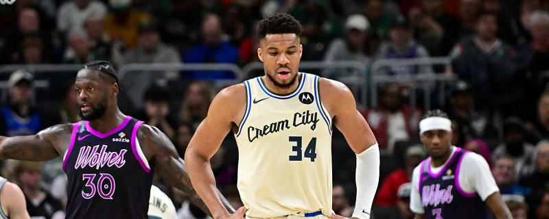 Giannis Antetokounmpo had an unexpected response to boos at home