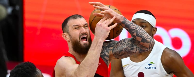 ‘Best value free agency signing of the entire offseason’: Zach Lowe on Raptors’ Mamukelashvili