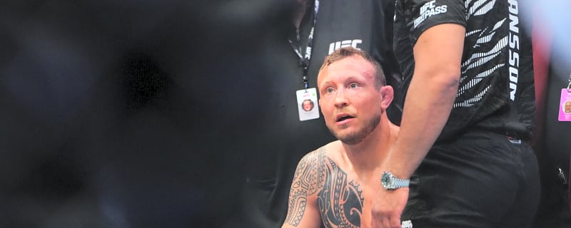 Fans urge ex-title contender to walk away after brutal knockout at UFC Qatar