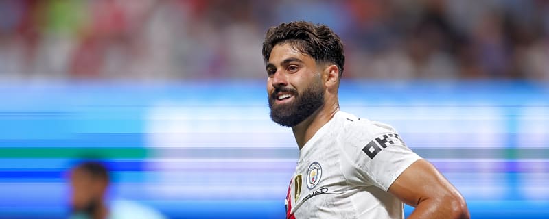 Signing a key defender to a new deal seems to be a priority for Manchester City