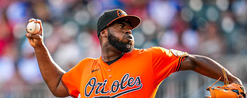 Orioles place All-Star closer on injured list