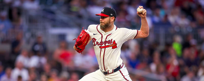 Report: Braves to pick up club options on two pitchers