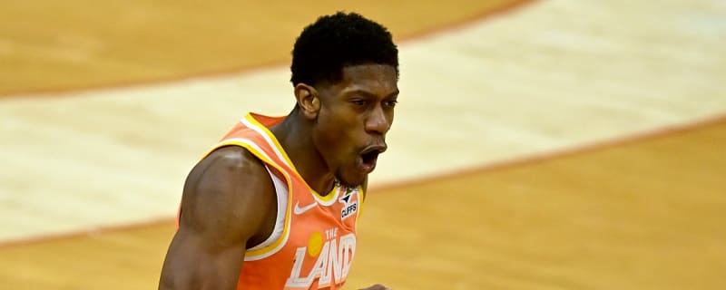 Cavs finally find the range in much-needed win over Hornets