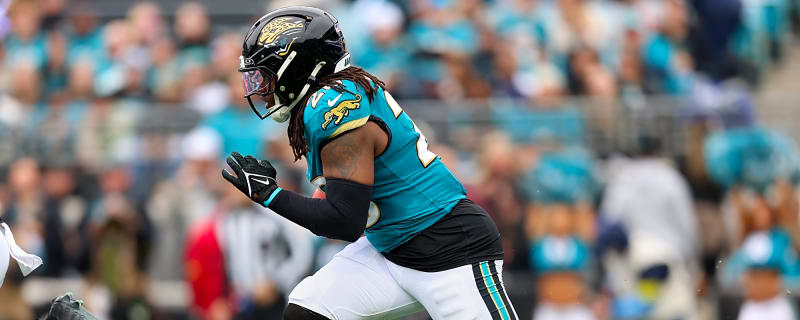 Jaguars Re-Sign RB DeeJay Dallas
