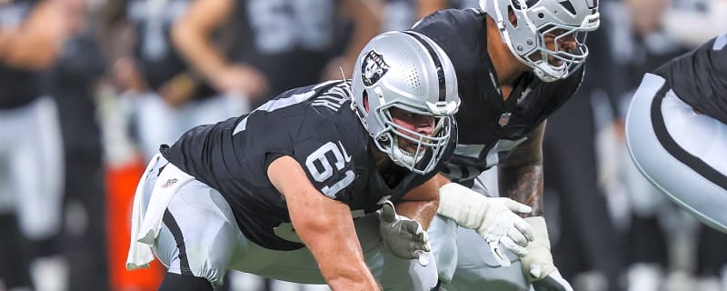 Jets Signing C Jordan Meredith To Revised One-Year Deal