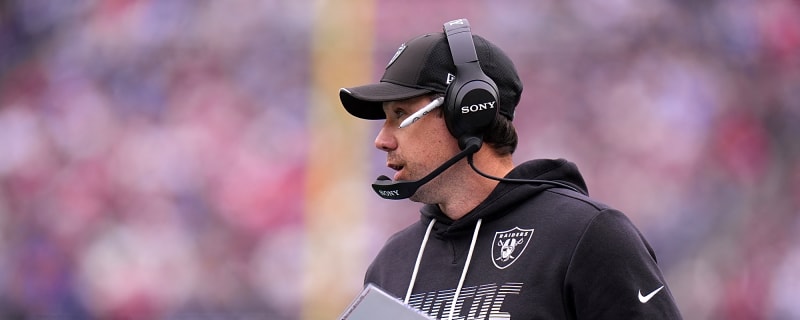 Raiders’ Snap Count Observations: Klint Kubiak Makes Questionable Choices in Week 5 Loss to Patriots