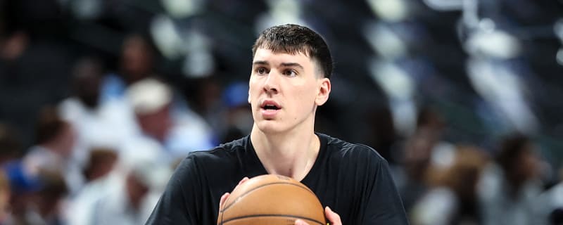 NBA Notes: Lakers, Jake LaRavia, Cavs, front office, Heat