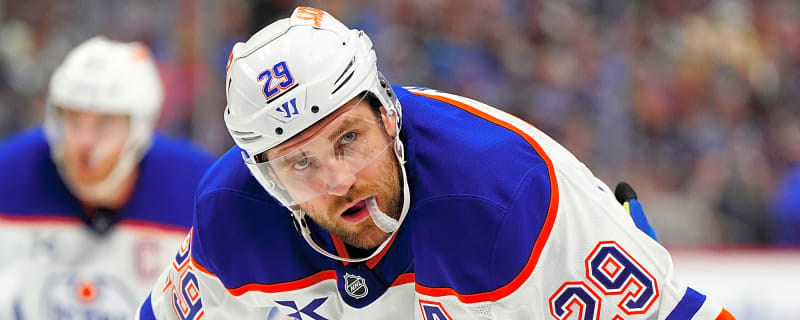 Draisaitl Injury Timeline: Oilers GM Offers Possible Playoff Update
