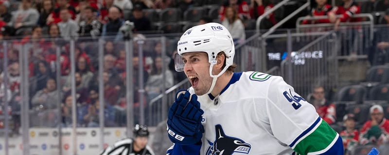 Canucks’ Karlsson and Sasson Are Growing Their Way Through a Tough Season