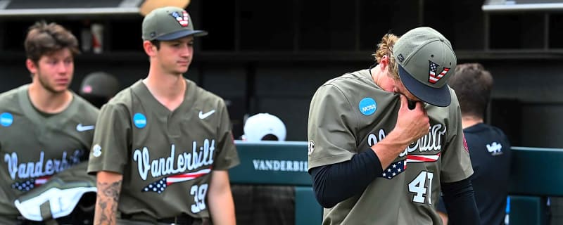 Vanderbilt makes wrong kind of history in stunning upset loss