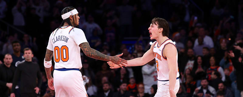 Knicks ride big bench performances to Christmas win