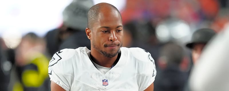 Sputtering offense dooms Raiders in defensive struggle with Broncos