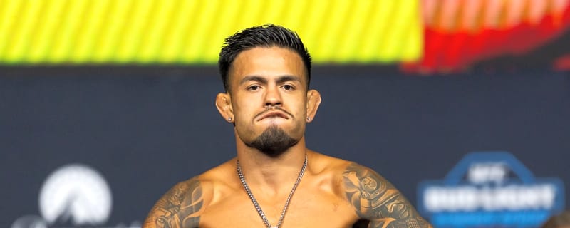 Brandon Royval beats Lone'er Kavanagh by SUB in round 3 at UFC 329
