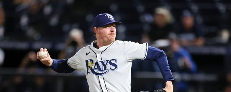 Rays pitcher explains his controversial kiss after game