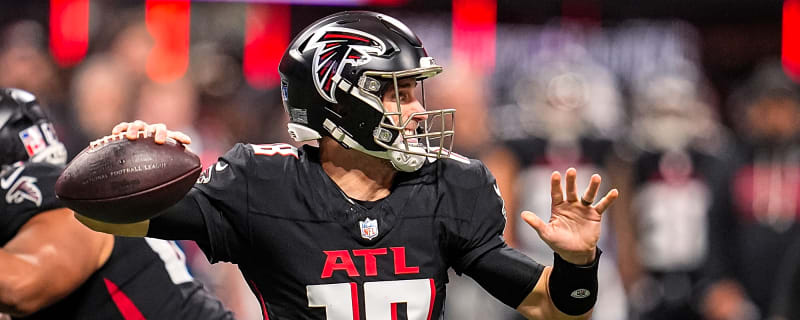 Internet Reacts To Las Vegas Raiders’ New QB Room