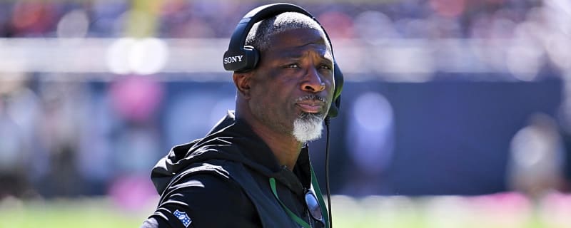Aaron Glenn sends message to Jets fans after ugly loss to Bears