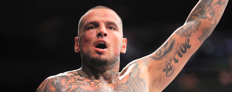 Daniel Rodriguez violently folded opponent with multiple-hit combo at UFC Des Moines