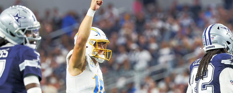 Chargers roll past Cowboys, 34-17