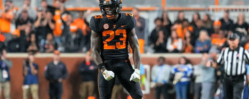 Deion Sanders dropped some strong words about former Tennessee DB Boo Carter’s attitude at Colorado’s fall media day