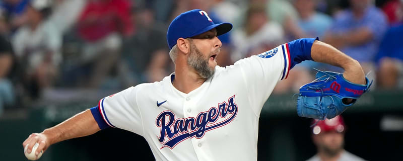 Rangers Place Chris Martin On IL With Shoulder Impingement