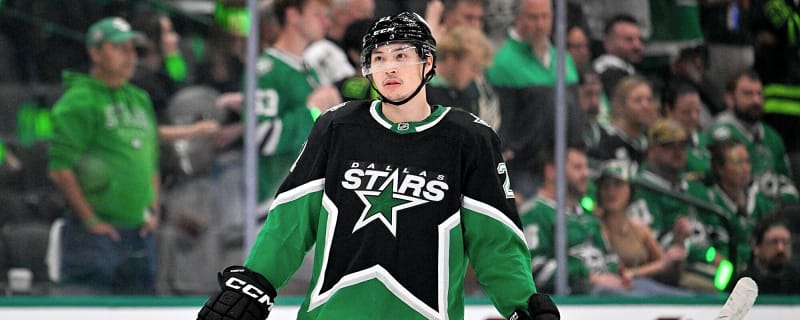 Two Nuclear Winger Options Available for Oilers This Summer?