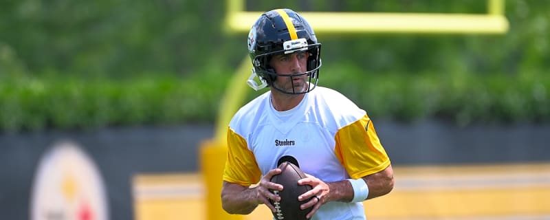 Steelers&#39; Aaron Rodgers Could Return In 2026 After Jay Glazer Reveals Intriguing Story