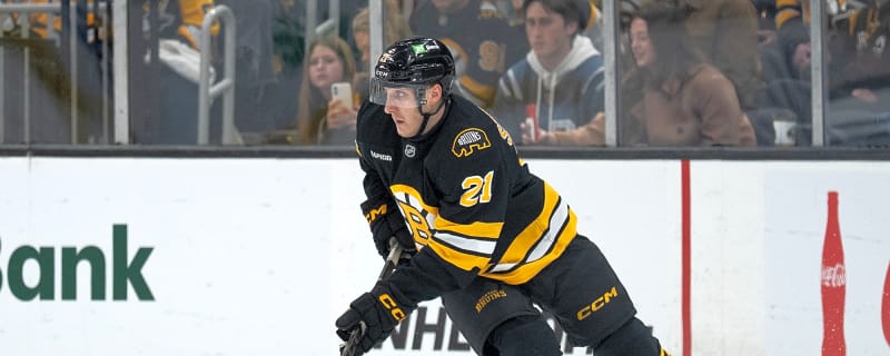 Bruins Sign Alex Steeves To Two-Year Extension