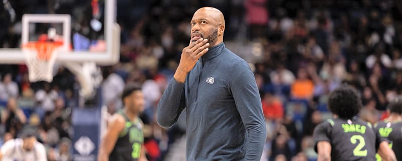 Jamahl Mosley, Magic facing pressure after disappointing season