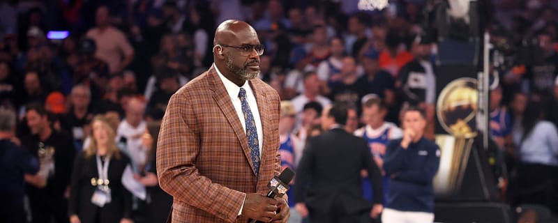 Could Shaquille O’Neal Staying With the Lakers Have Brought Home More Championships?