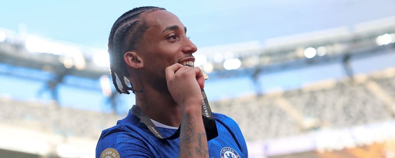 Former Chelsea man does not select current Blues player in starting Xl for national side