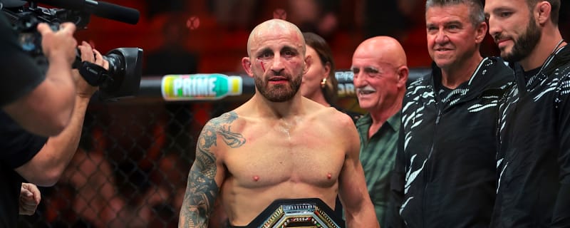 Alexander Volkanovski Explains Why Dana White Snubbed Movsar Evloev and Lerone Murphy for UFC 325