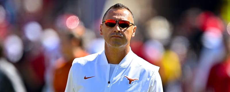 Texas Pushes Its Way Back Into AP Poll After Win Over No. 6 Oklahoma