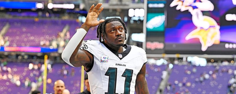 A.J. Brown expected to return after bye; Eagles listening to trade offers