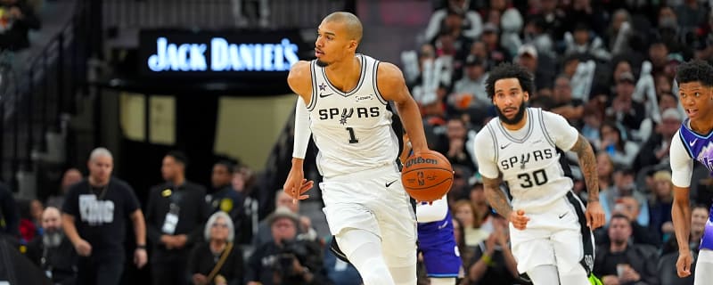 Victor Wembanyama dominates as Spurs defeat Jazz 123–110 in Utah’s fourth straight loss