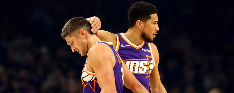 Phoenix Suns’ Devin Booker struggles in loss to Nuggets on Saturday