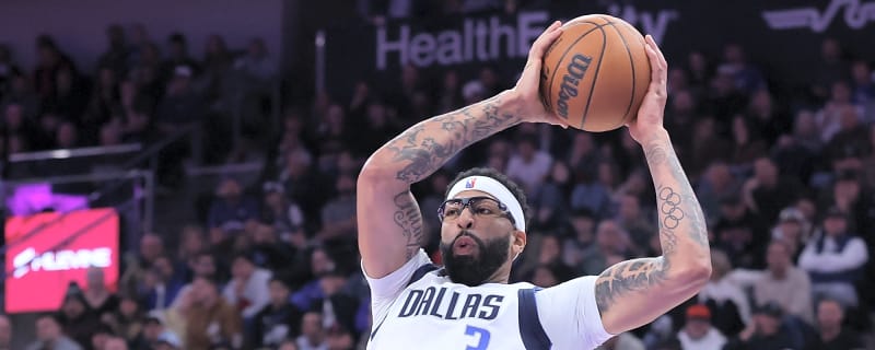 Anthony Davis Begins Individual On-Court Work, Out At Least Two More Weeks