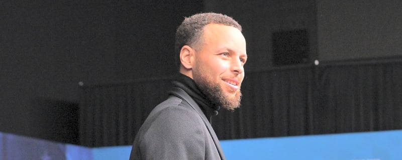 Steve Kerr Argues Steph Curry Changed the Game More Than LeBron James, but Admits LBJ’s Versatility Is Unmatched