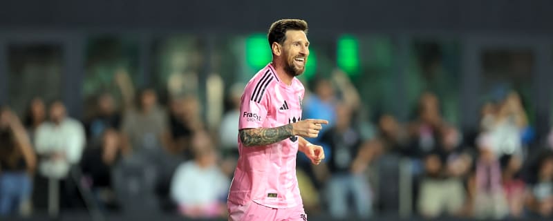 Marcel Desailly surprisingly names ex-Manchester United star over Lionel Messi in all-time World XI