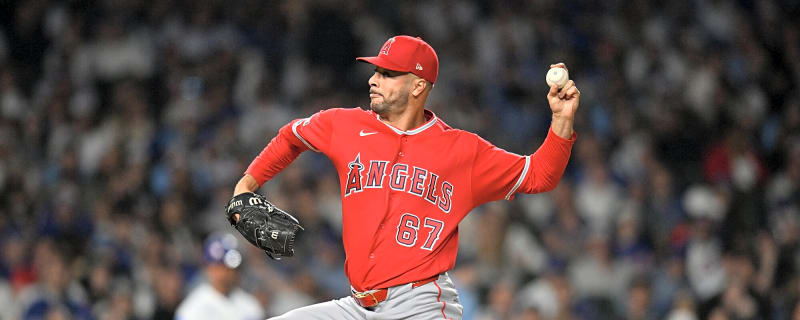 Joey Lucchesi Elects Free Agency