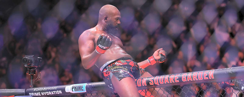 Jon Jones admits he wants no ‘smoke’ from 5’3 MMA star who can ‘choke out’ Dwight Howard