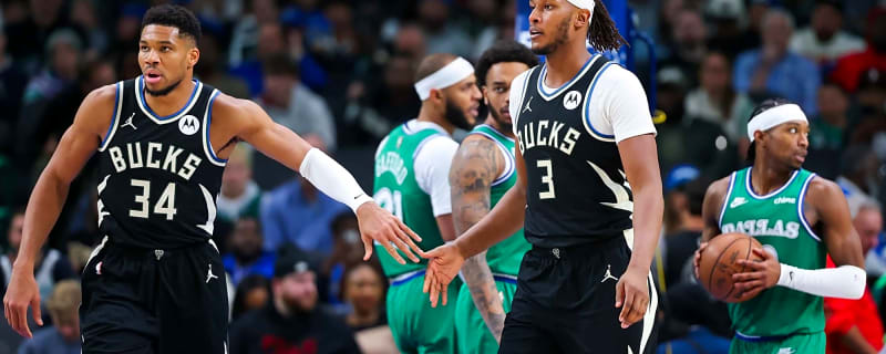 Bucks’ Myles Turner put Timberwolves’ Julius Randle on a poster with crazy throwdown