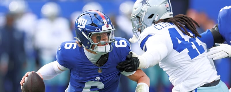 Jaxson Dart makes incredible improvised TD throw vs. Cowboys