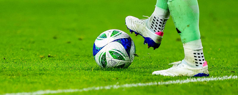 Arsenal and Liverpool involved in intense discussions to land €100 million sensation