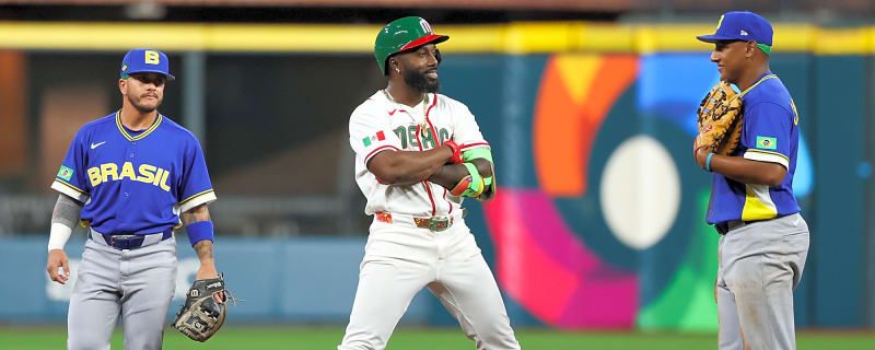 Randy Arozarena goes off on Cal Raleigh over handshake snub