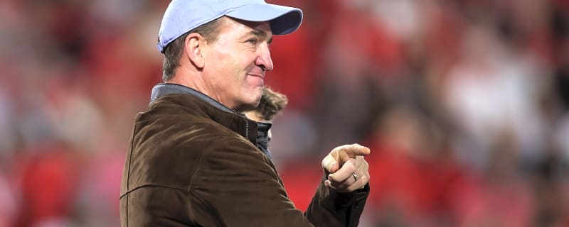 ‘I can’t do that’ – Peyton Manning had the funniest reason for turning down Kenny Chesney’s football request