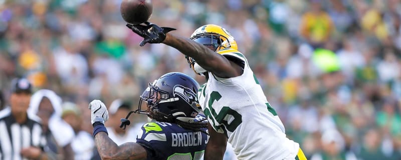 Seahawks announce 6-foot-5 WR will attempt rare position switch