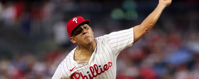 Boston Red Sox Sign Ranger Suárez