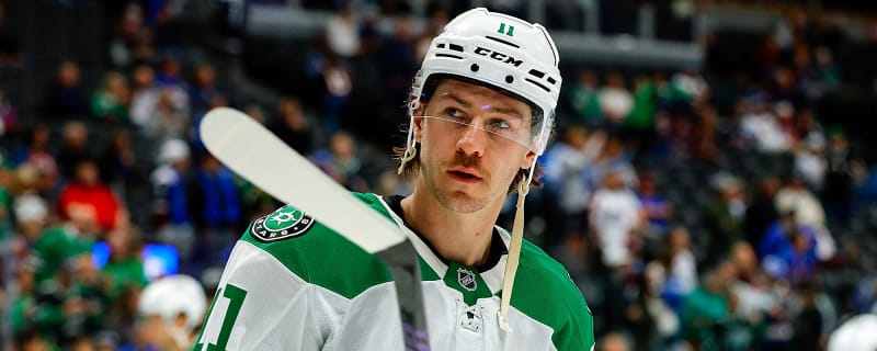 Panthers Sign Nathan Bastian To Two-Way Deal