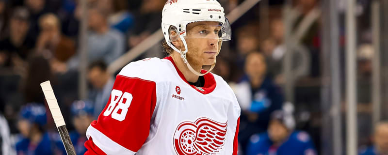 Patrick Kane’s new deal sparks Blackhawks to remind fan of tattoo bet